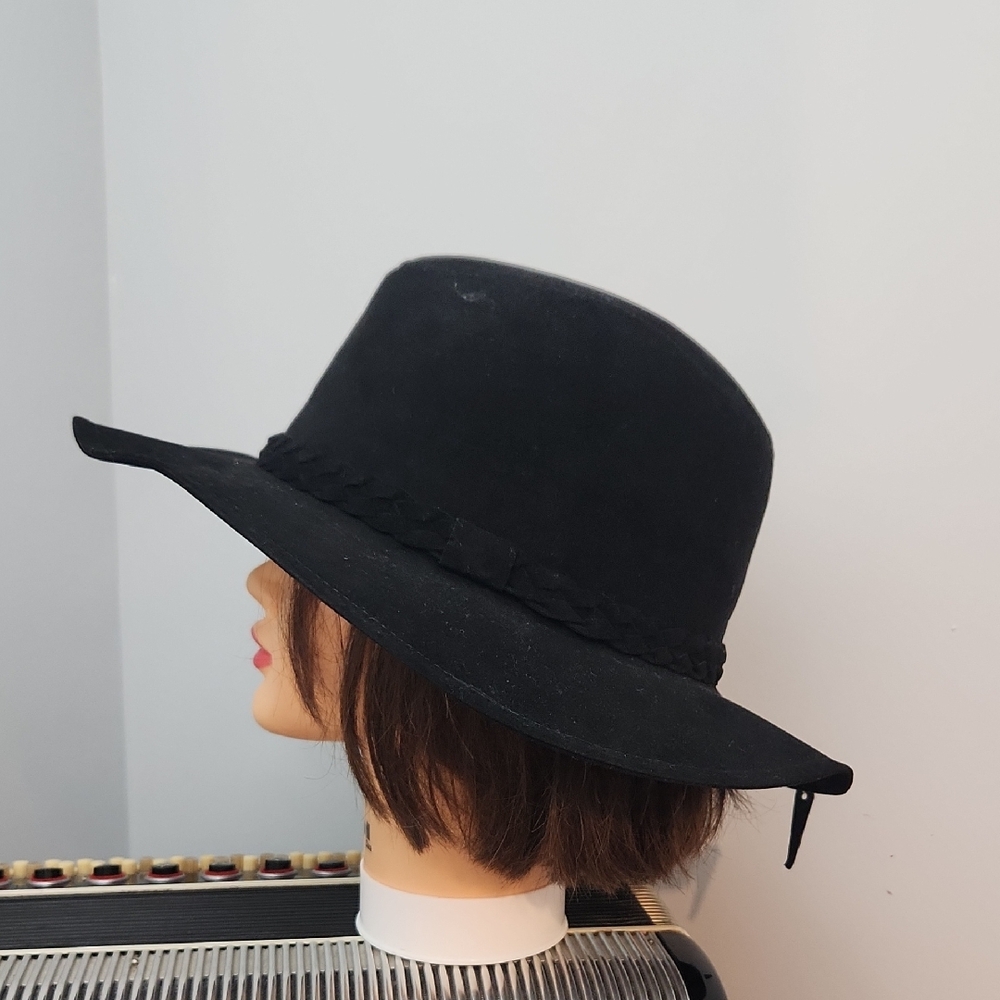 NWT - MOSSIMO BLACK FAUX SUEDE LARGE BRIM FEDORA W/BLACK BRAIDED BAND
